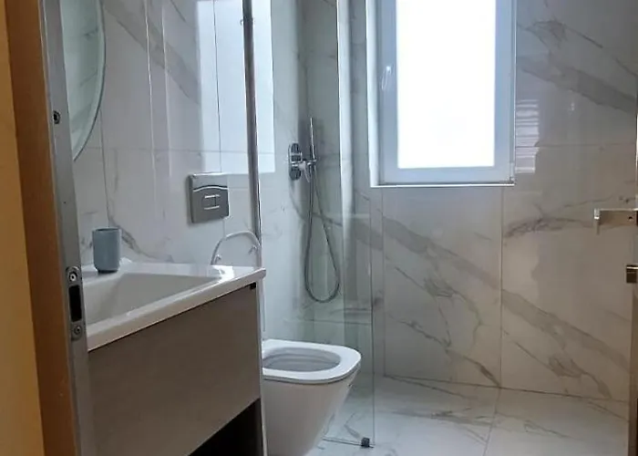 Family 21 Apartmán Tirana